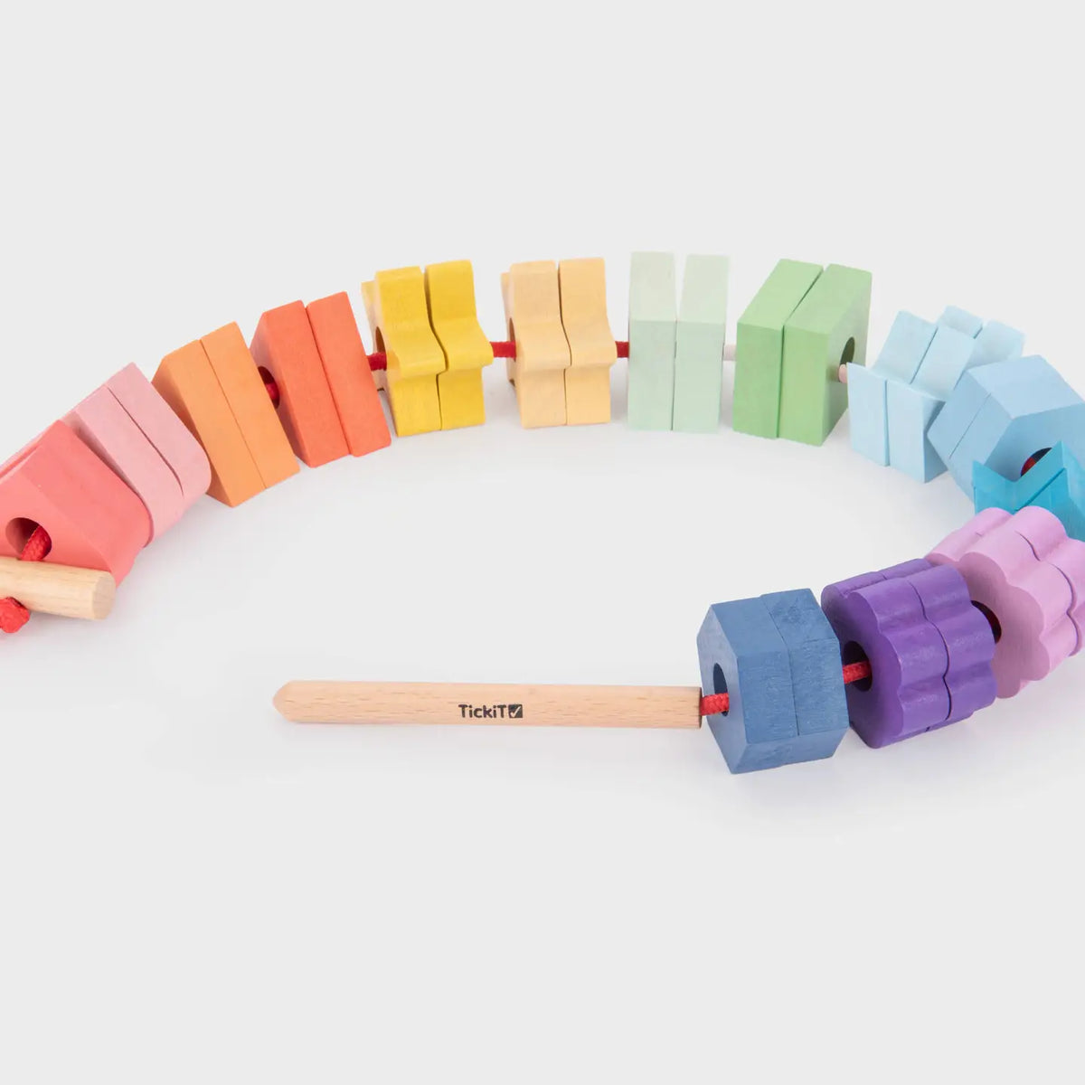 28 Teiliges Regenbogen-Holzfädelmotiv aus Holz