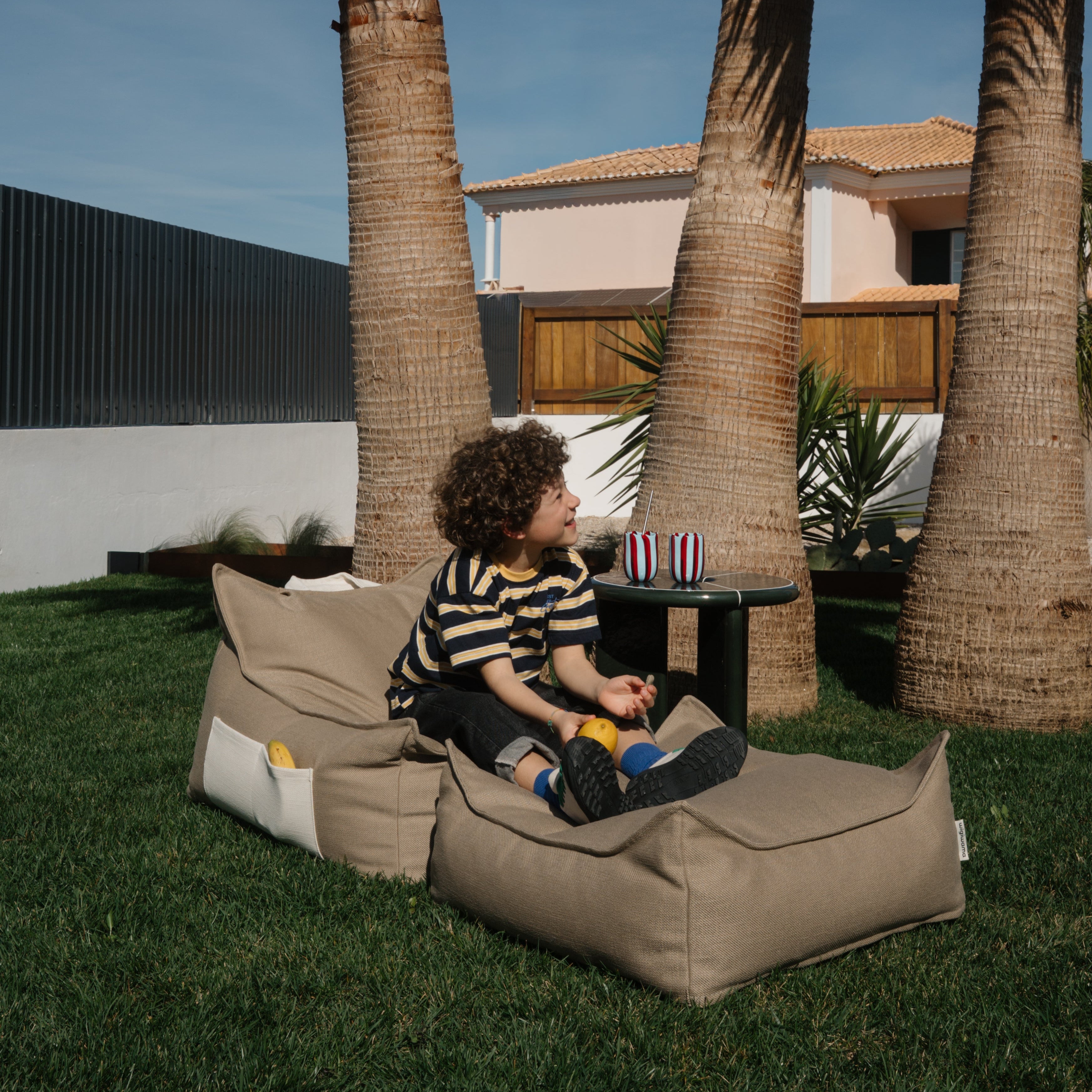 Outdoor Sitzsack & Ottoman Set in neuen Farben