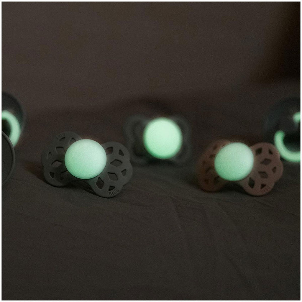 Schnuller Infinity Glow Silikon 2er-Pack Blush/Vanilla 6-12M