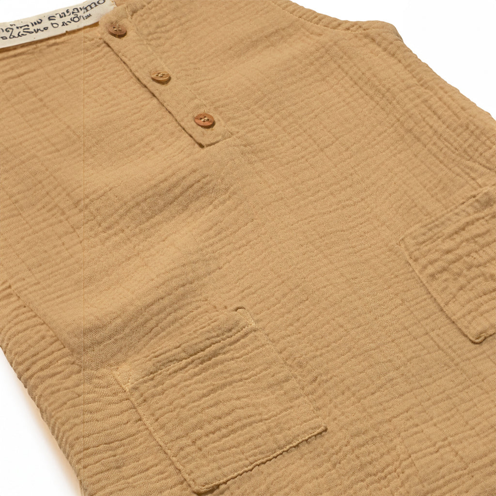 Cozmo Musselin Jumpsuit Pine sand soft bei Yay Kids