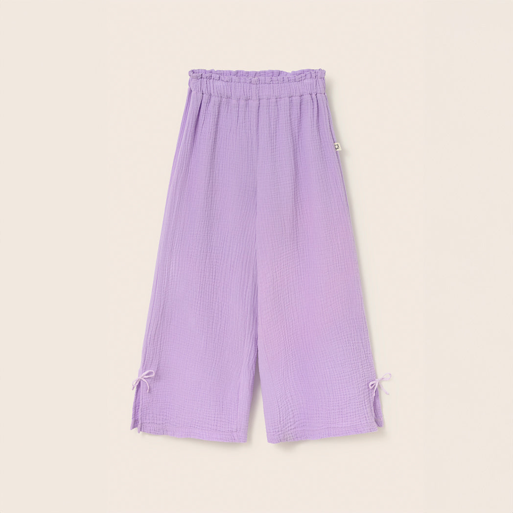 Cozmo Musselin Hose Violet lavender soft bei Yay Kids