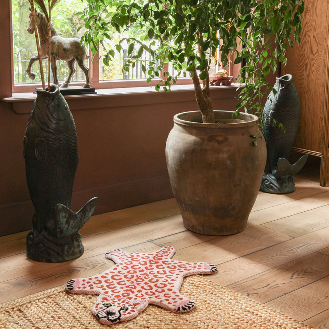 Doing Goods Pinky Leopard Rug Small Deko Teppich klein bei Yay Kids