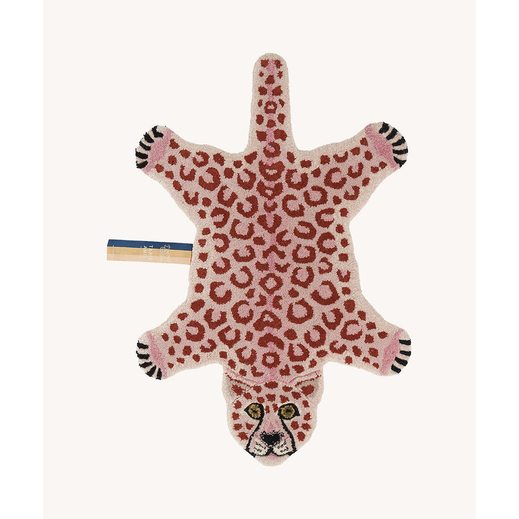 Doing Goods Pinky Leopard Rug Small Deko Teppich klein bei Yay Kids