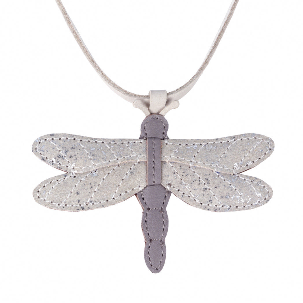 Leder Halskette mit Anhänger Zaza Libelle Lilac Nubuck – Donsje