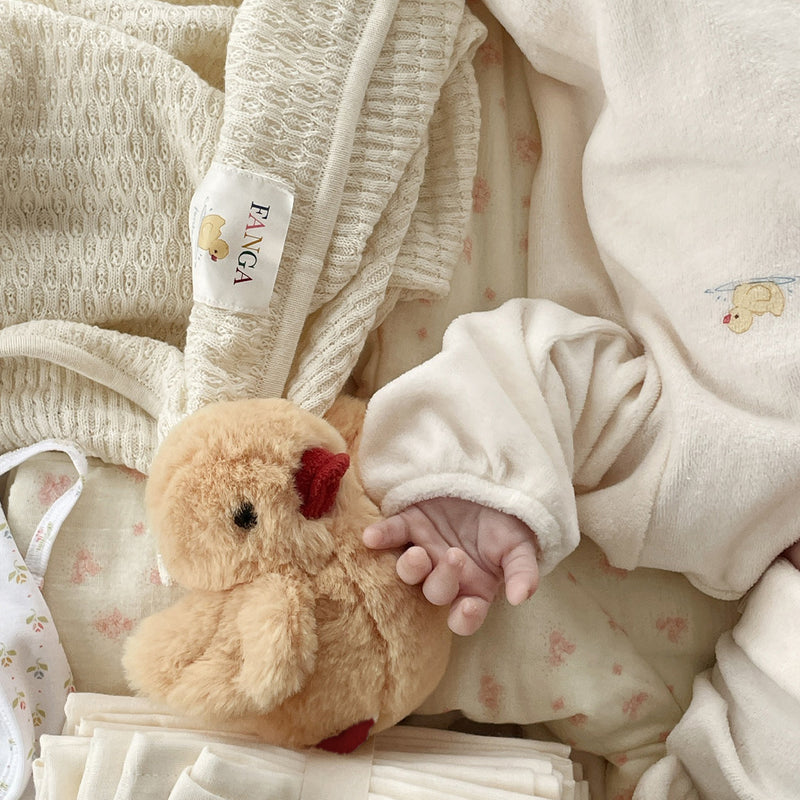 Fanga Kuschelte Fanga Mio Straw bei Yay Kids 