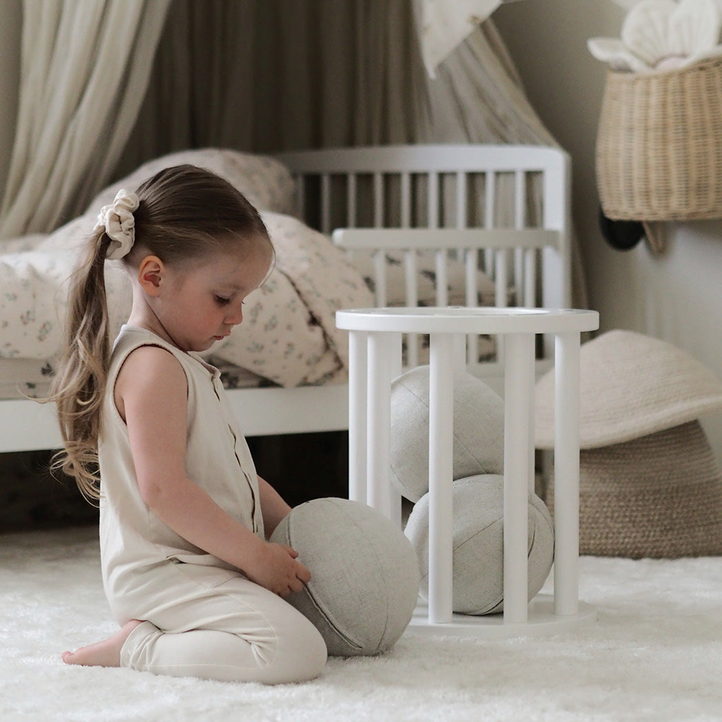 FitWood Kinder Hocker Luoto Birke weiss lackiert bei Yay Kids
