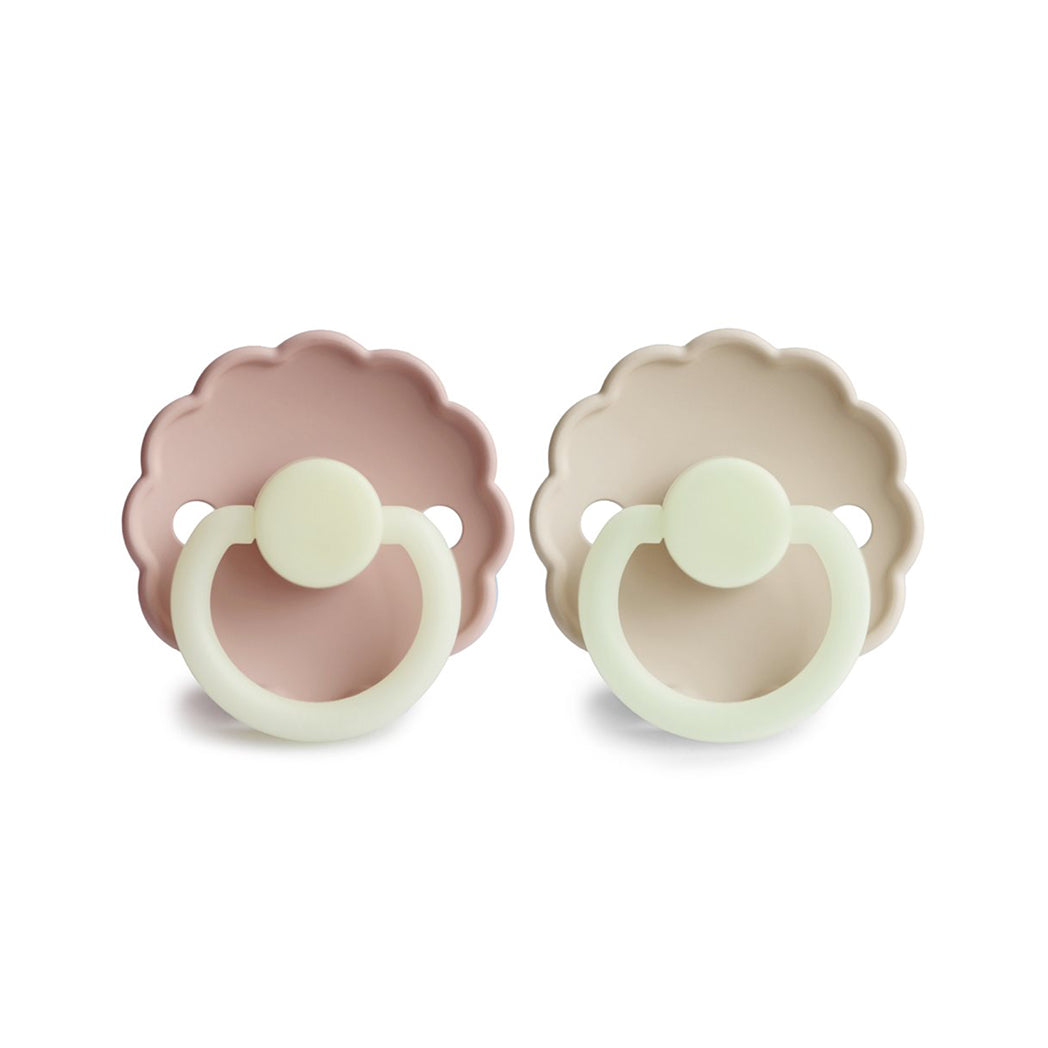Frigg Baby Nacht Schnuller Daisy Blush night/ Cream night 0-6 M bei Yay Kids