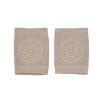 GoBabyGo Baby Krabbel Knieschoner Sand bei Yay Kids