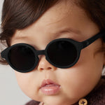 Izipizi Baby Sonnenbrille Black #D 0-9 Monate bei Yay Kids