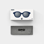 Izipizi Kinder Sonnenbrille #C Denim Blue 9-36 Monate bei Yay Kids