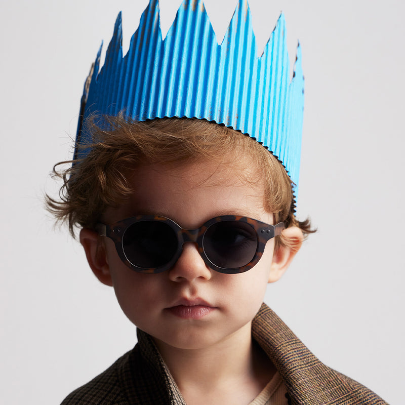 Izipizi Kinder Sonnenbrille #C Tortoise 9-36 Monate bei Yay Kids