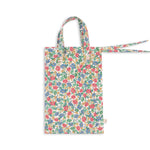 Konges Sløjd Doll Nursing Set Fiola bei Yay Kids