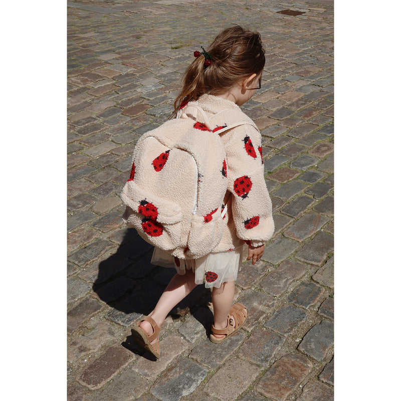 Konges Slojd Kinder Teddy Backpack Jody Ladybug Sand bei Yay Kids