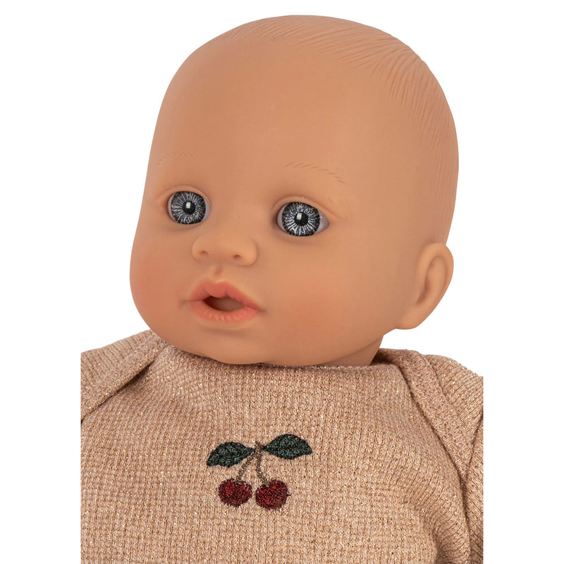 Konges Slojd Kinder Puppe Molly Multi bei Yay Kids