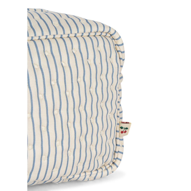 Konges Slojd Small Quilted Toiletry Bag Stripe Bluie bei Yay Kids