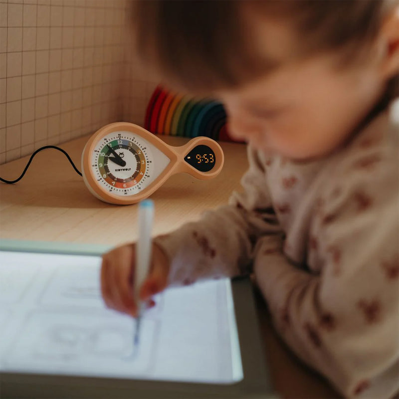 Kidywolf Analoger digitaler Wecker Rosa bei Yay Kids