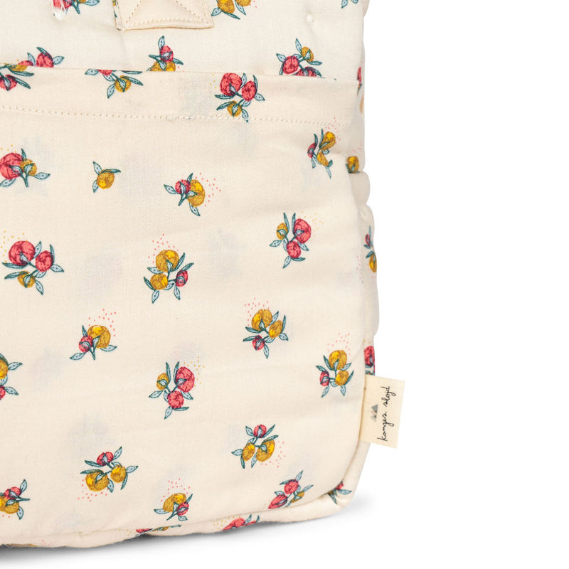 Konges Slojd Puppen Wickeltasche Peonia bei Yay Kids