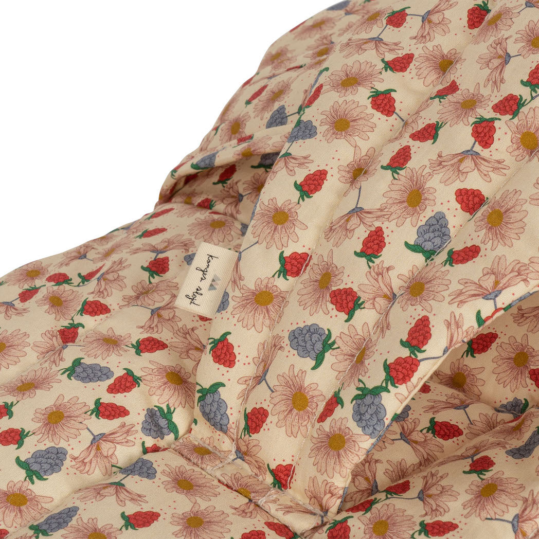 Konges Slojd Kinder Puppenwippe Marguerit Berry bei Yay Kids