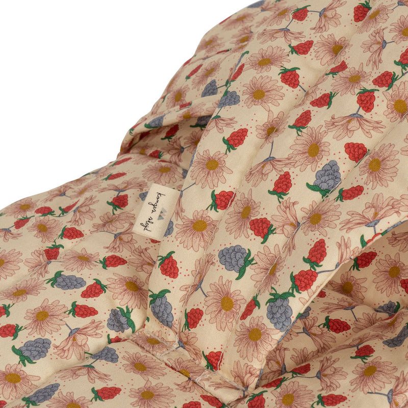 Konges Slojd Kinder Puppenwippe Marguerit Berry bei Yay Kids