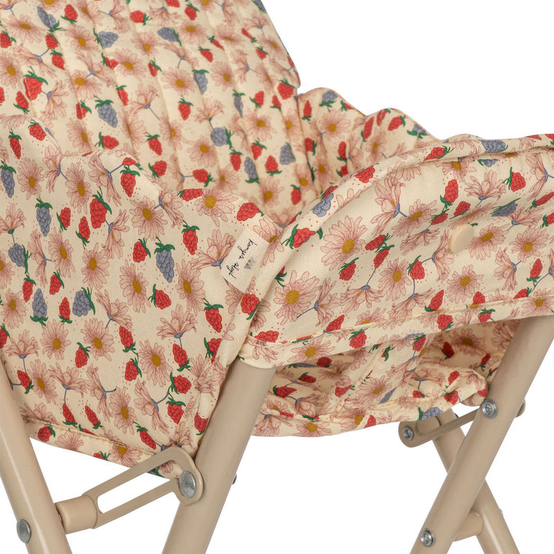 Konges Slojd Kinder Puppen-Hochstuhl Marguerit Berry bei Yay Kids