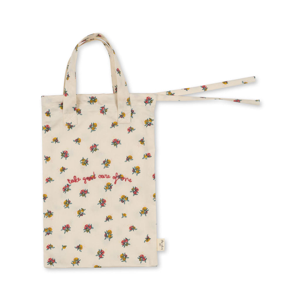 Konges Slojd Kinder Puppenpflege Set Peonia bei Yay Kids