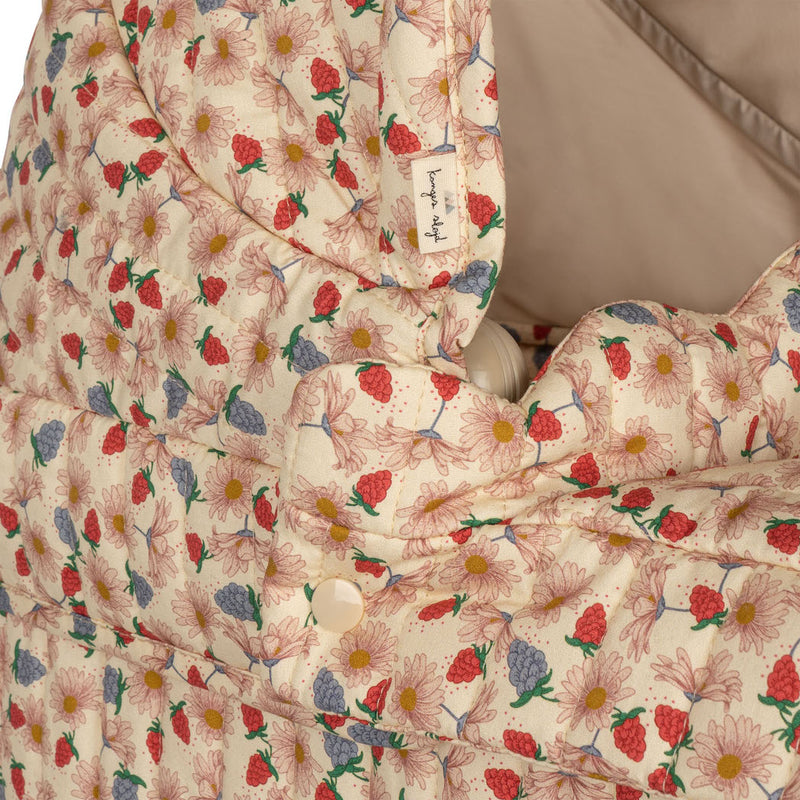 Konges Slojd Kinder Puppenwagen Marguerit Berry bei Yay Kids