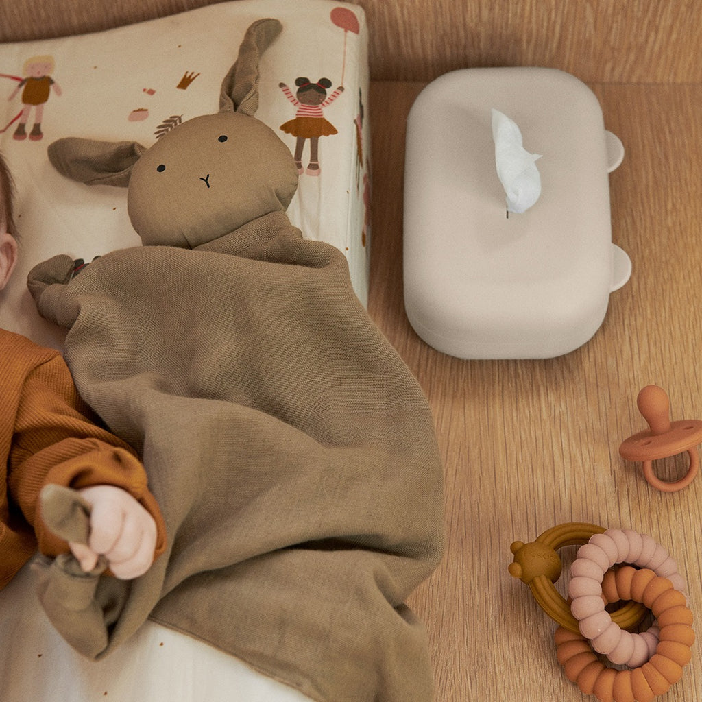Liewood Baby Kuscheltuch Rabbit Sandy bei Yay Kids