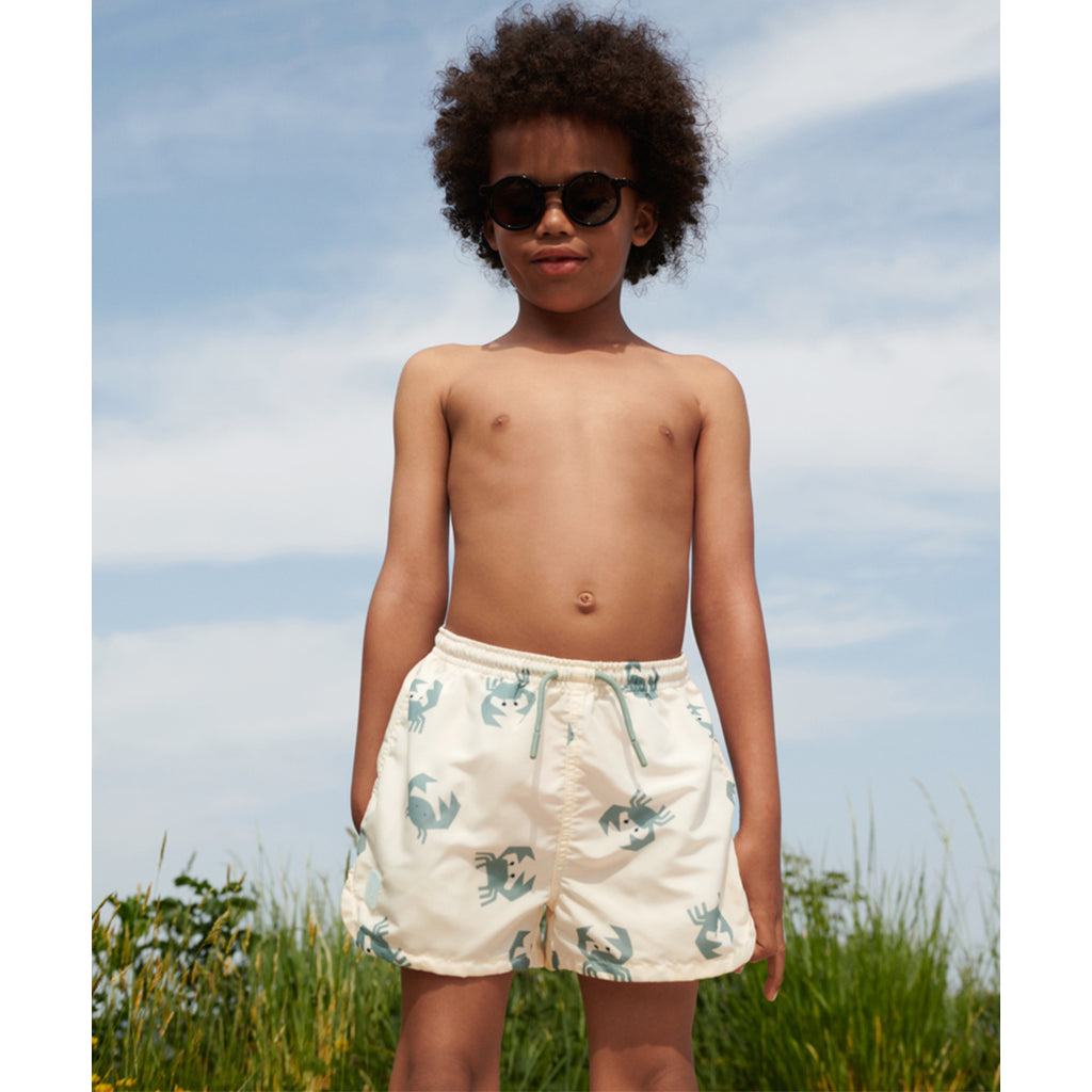 Liewood Board Shorts Aiden Printed Crab / Sandy bei Yay Kids