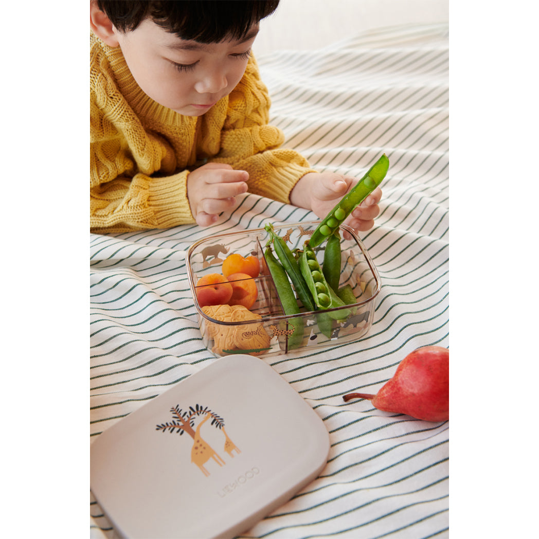 Liewood Kinder Tritan Lunch Box Arthur Peach / Sea shell bei Yay Kids