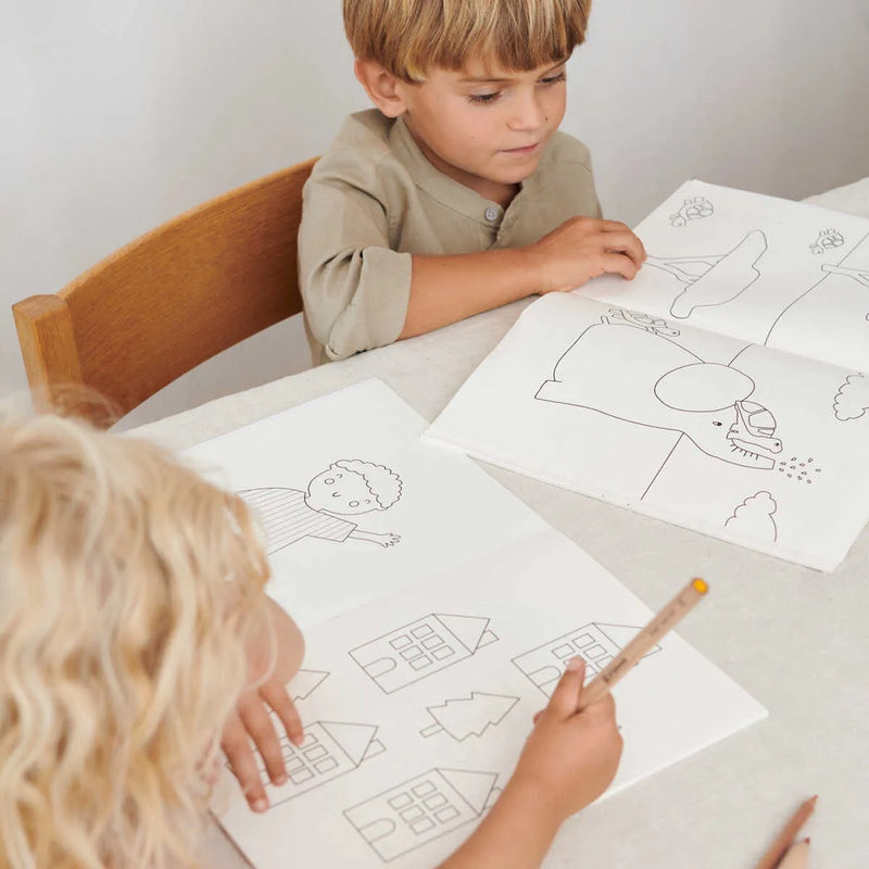 Liewood Odell Colouring Book Sea creature / All together mix bei Yay Kids