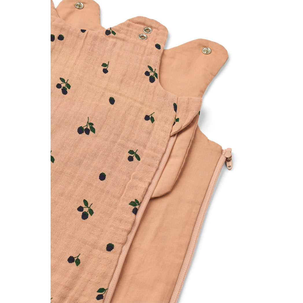 Liewood Schlafsack Flora Mini Berry / Pale tuscany bei Yay Kids