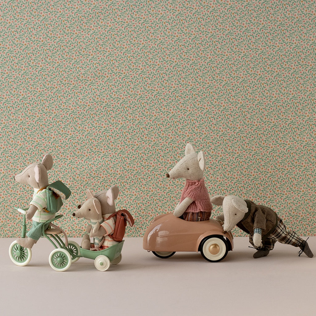 Maileg Dreirad Abri à tricycle Maus Green bei Yay Kids
