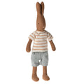 Maileg Hase Größe 1 Schokobraun Gestreifte Bluse und Shorts bei Yay Kids