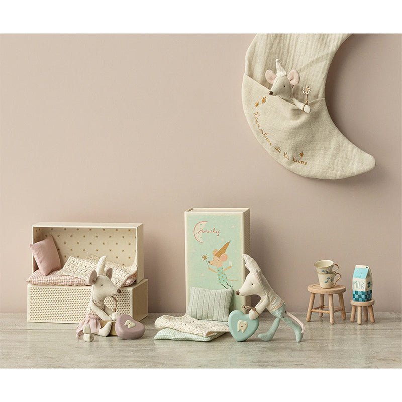 Maileg Zahnfeenmaus `kleine Schwester` Maus in Box bei Yay Kids
