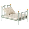 Maileg Vintage Bett Mint fürs Mäuse Puppenhaus bei Yay Kids