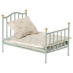Maileg Vintage Bett Mint fürs Mäuse Puppenhaus bei Yay Kids