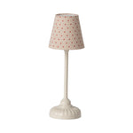 Maileg Vintage Stehlampe in Sand fürs Mäuse Puppenhaus bei Yay Kids