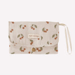 Main Sauvage Baby Wickelunterlage Cherry bei Yay Kids
