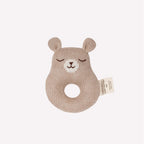 Main Sauvage gestrickte Baby Rassel Teddy Sand bei Yay Kids
