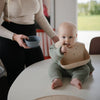 Mushie Baby Silikon Lernlöffel Set Natural/ Shifting Sand bei Yay Kids