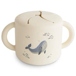 Mushie Baby Silikon Snack Cup Whales bei Yay Kids