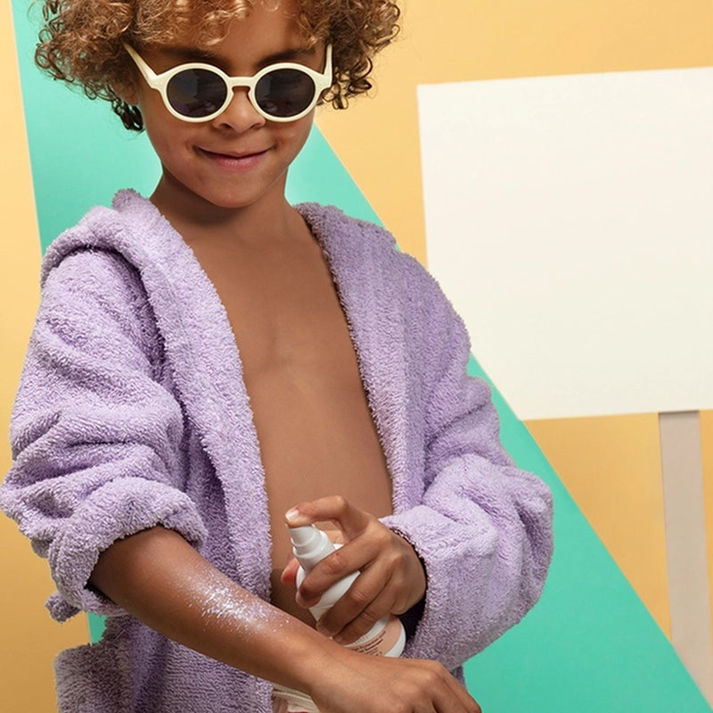 Naïf Natürlicher Mineralischer Kinder Sonnenspray SPF50 bei Yay Kids