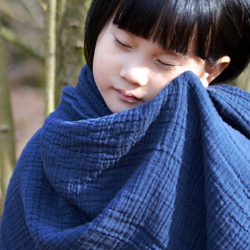 Petit Stellou Baby Nooshi Blanket Night bei Yay Kids