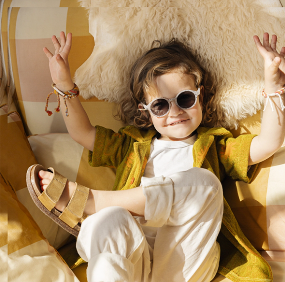 Izipizi Sonnenbrille Junior Ceramic Beige #D 5-10 Jahre bei Yay Kids