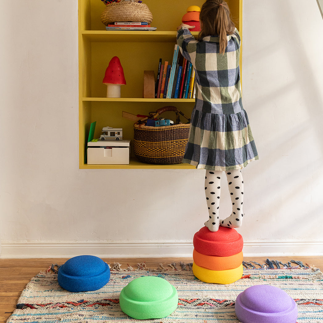 Stapelstein Rainbow Classic Set (6 Stück) bei Yay Kids