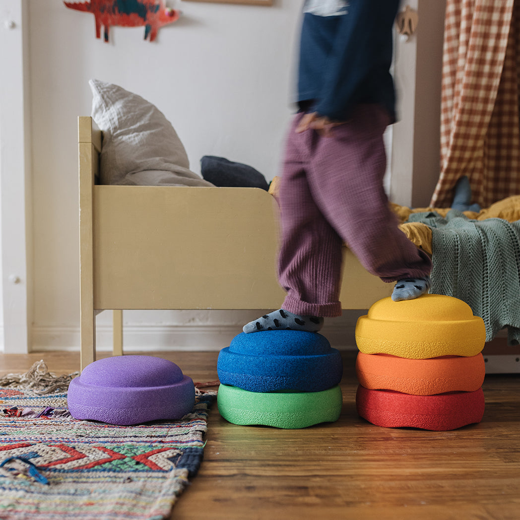 Stapelstein Rainbow Classic Set (6 Stück) bei Yay Kids