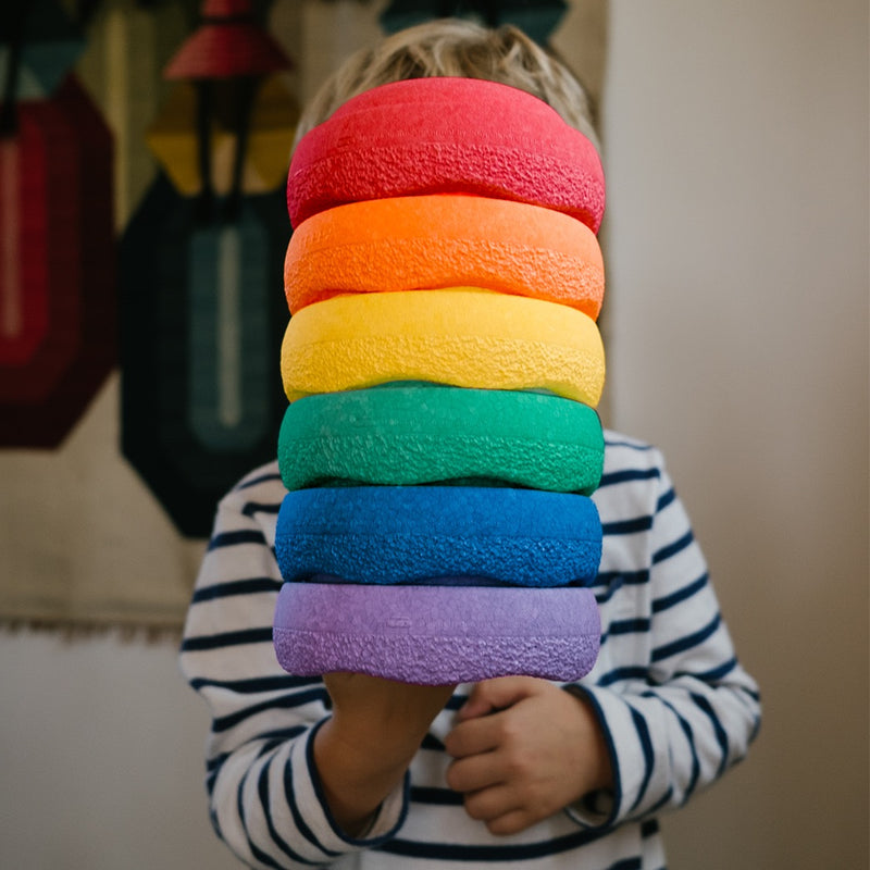 Stapelstein Mini Rainbow Classic Set (6 Stück) bei Yay Kids