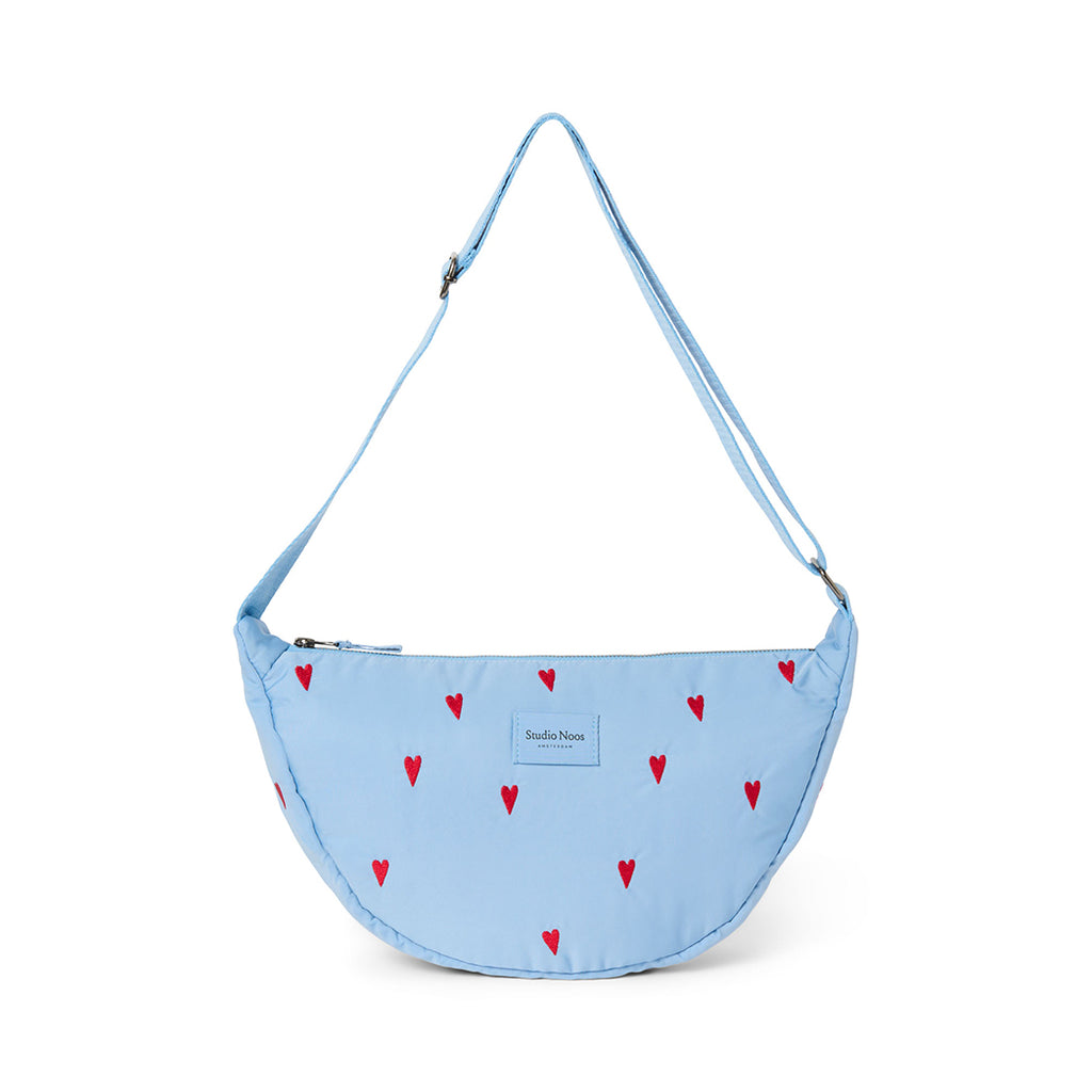 Studio Noos Frauen Fanny Pack Puffy Light Blue Hearts bei Yay Kids