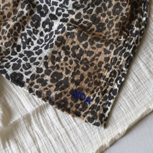 Studio Noos Mulltuch Leopard 70 x 70 cm bei Yay Kids