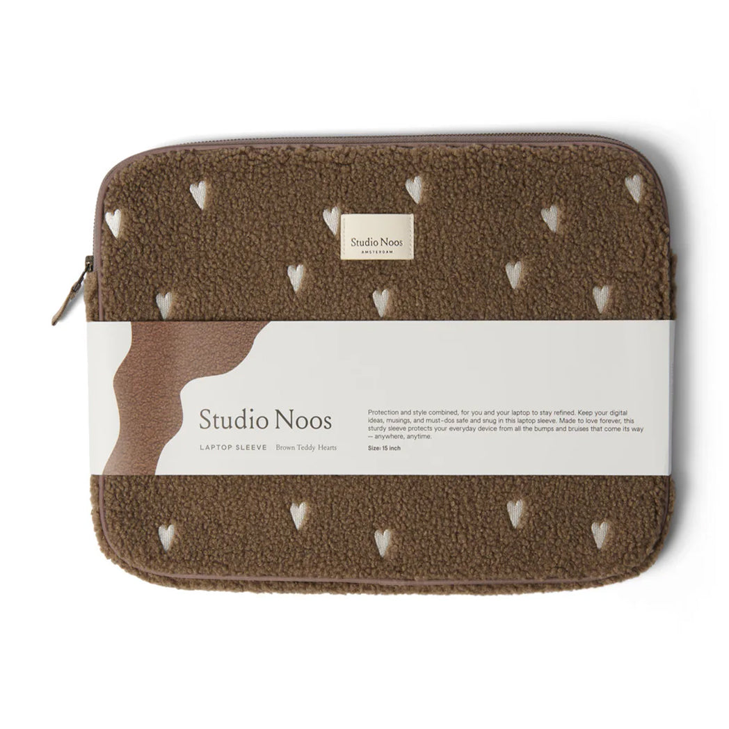 Studio Noos Teddy Hearts Laptop Sleeve Brown 15 Inch bei Yay Kids